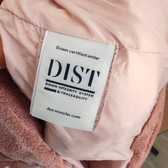 moncler A very beautiful and warm coat down-paneled faux fur and wool cardigan - Picture 12 of 12